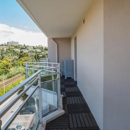 3-room Luxury With Pool And Sea View Steps From The Apartment Cannes